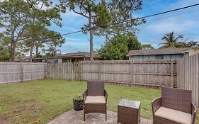 Jupiter Townhome With Patio And Yard About 6 Mi To Beach!